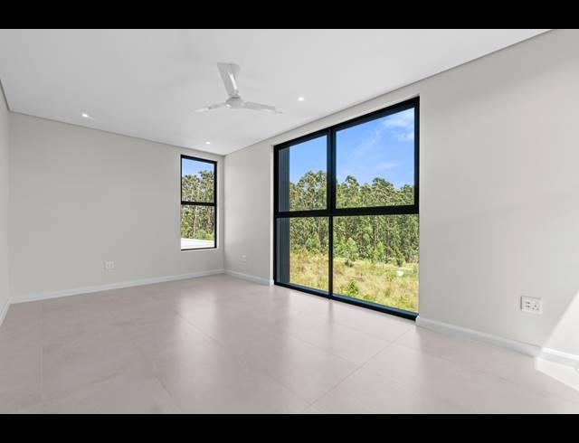 4 BEDROOM HOUSE FOR SALE IN SHEFFIELD BEACH